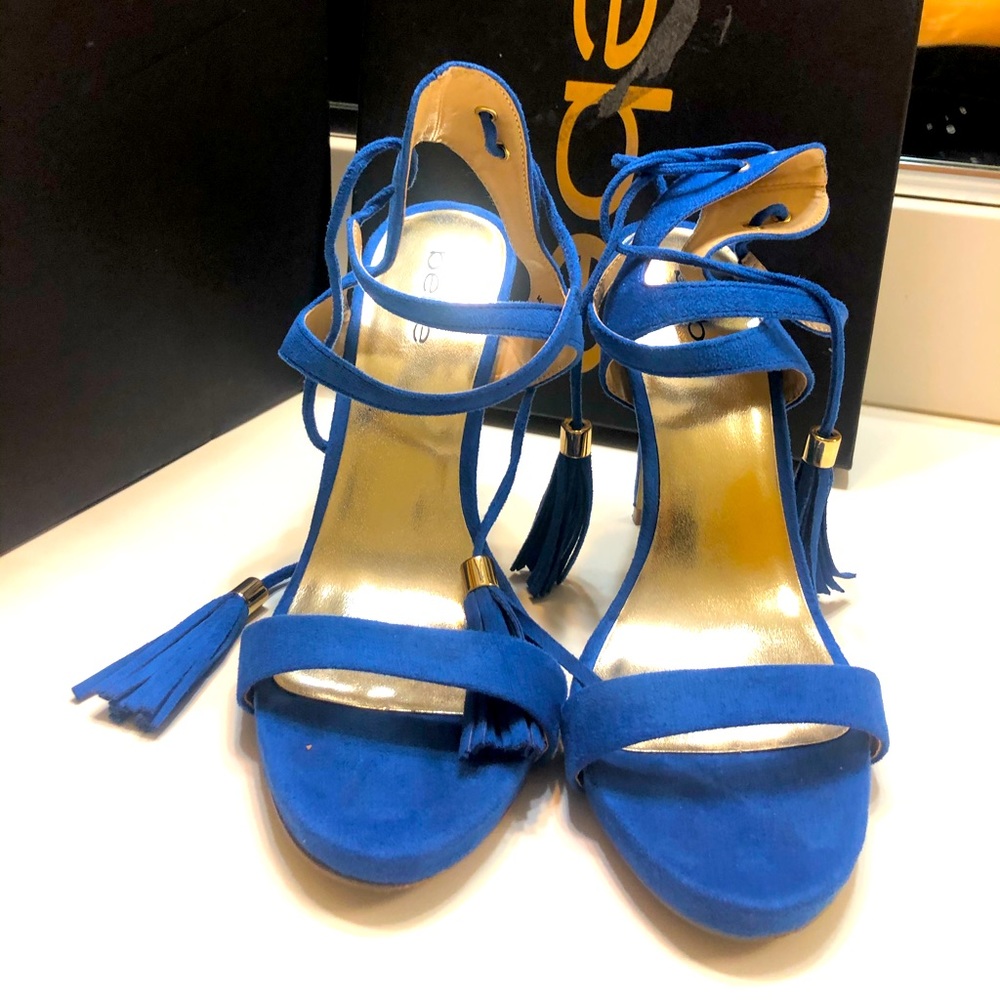 Bebe 7  blue suede ankle tassel tie heels